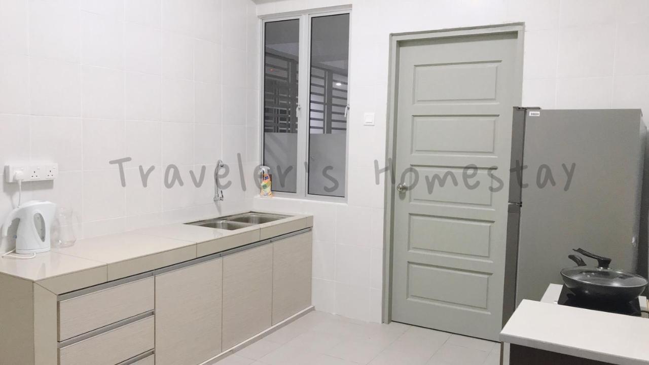 Traveler'S Homestay 旅人窝@ The Venus Sitiawan Kampong Lumut Kiri ภายนอก รูปภาพ
