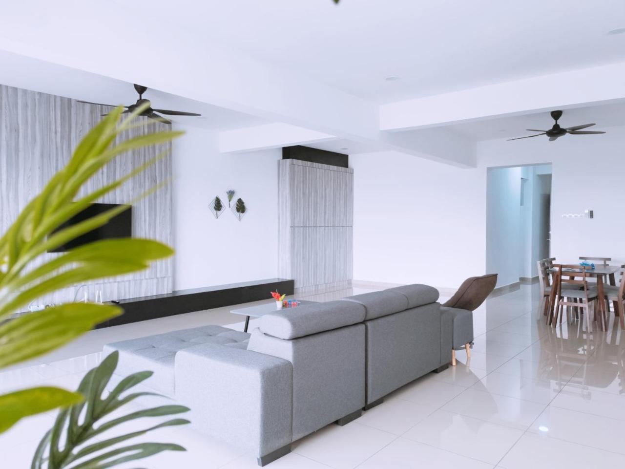Traveler'S Homestay 旅人窝@ The Venus Sitiawan Kampong Lumut Kiri ภายนอก รูปภาพ