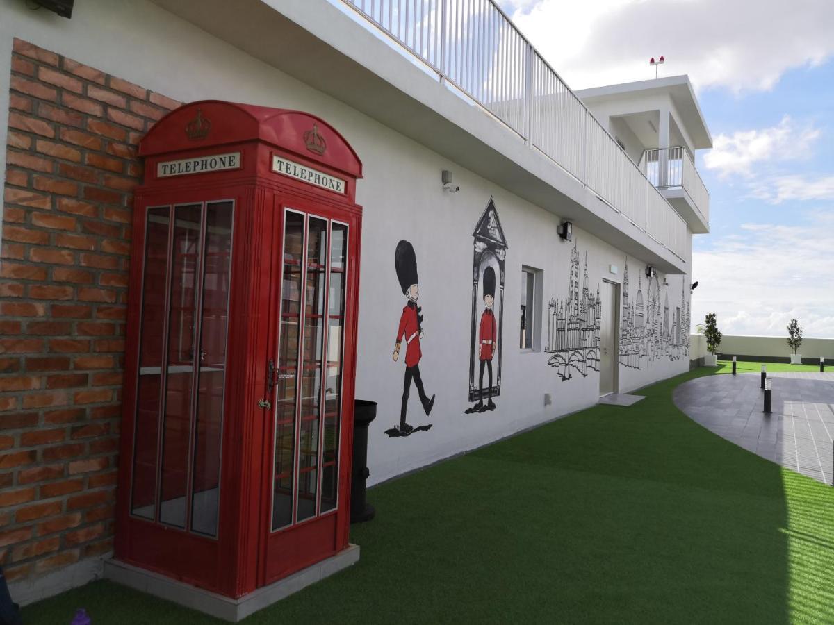 Traveler'S Homestay 旅人窝@ The Venus Sitiawan Kampong Lumut Kiri ภายนอก รูปภาพ